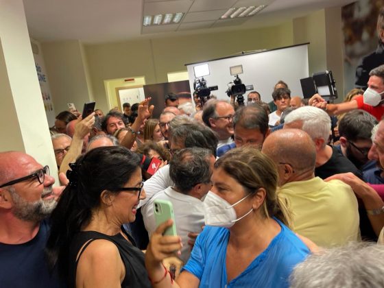 Fabio Vergine è il nuovo sindaco di Galatina, vince anche al ballottaggio: “Sembrava un’impresa impossibile: abbiamo vinto per pochi voti meritatamente” - Corriere Salentino