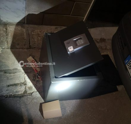 Rubano la cassaforte e scatenano il rogo con la fiamma ossidrica: raid nell'abitazione di un imprenditore - Corriere Salentino