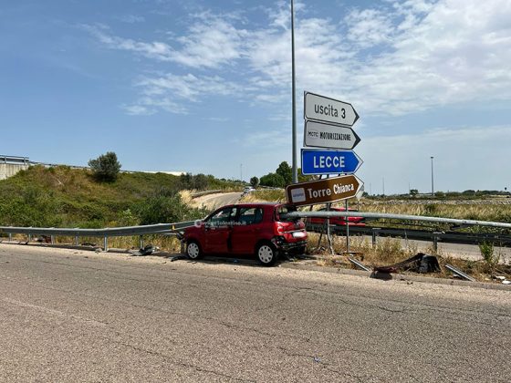 Ennesimo schianto in tangenziale, auto trafitta da guardrail: 28enne muore in ospedale - Corriere Salentino