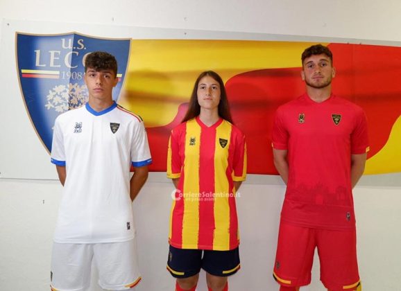 Abbonamenti: obiettivo 25mila. Ecco tutte le novità. Nuove maglie: eleganza e sobrietà - Corriere Salentino