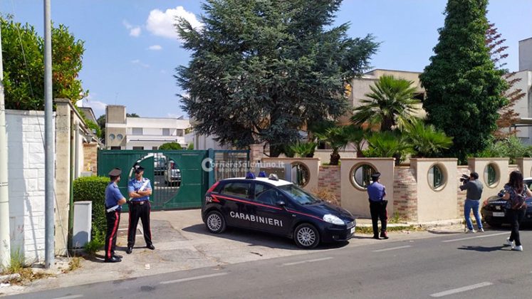 Le urla, poi il dramma: uccisa in casa una 38enne. Marito si dà alla fuga, ritrovato carbonizzato - Corriere Salentino