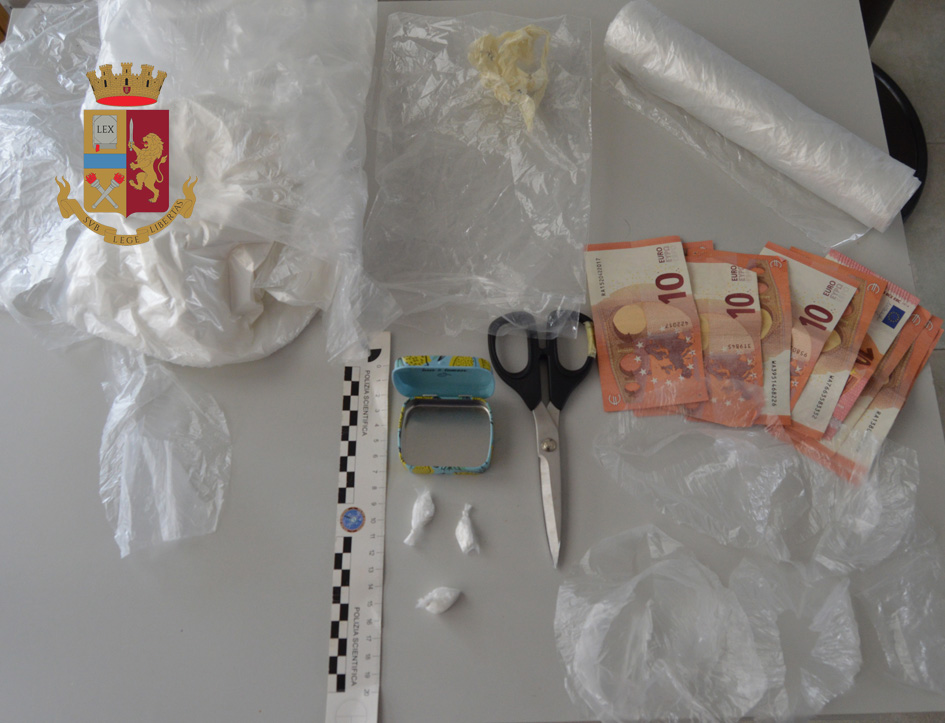 Spaccio di eroina e cocaina, scattano le denunce per un 43enne già noto ed un 35enne - Corriere Salentino