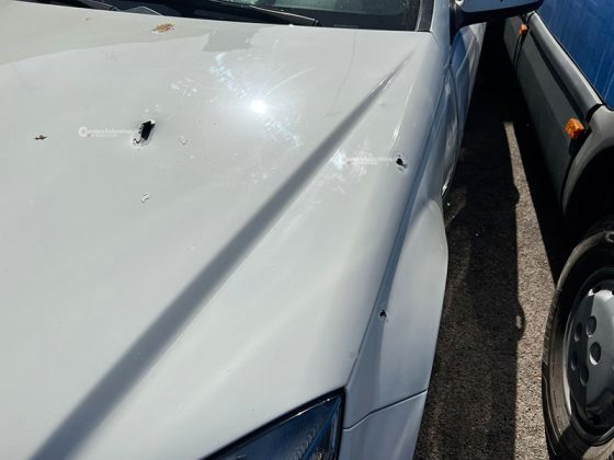 Colpi di pistola contro l’auto di un vivaio, paura nella notte nel rione San Pio di Lecce - Corriere Salentino