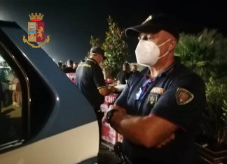 Chioschi e navette abusivi, merce contraffatta e “case pollaio”: controlli a tappeto durante la festa di Santa Cristina