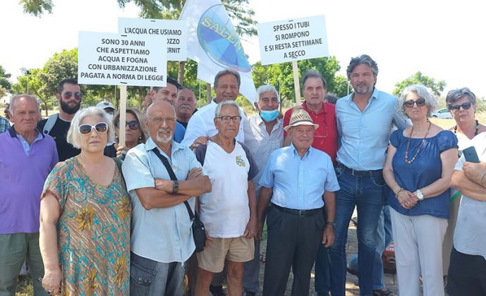 Da 30 anni senz’acqua potabile, Pagliaro suona la sveglia: “Subito allaccio a rete Aqp per abitazioni in zona Masseria Liuni” - Corriere Salentino
