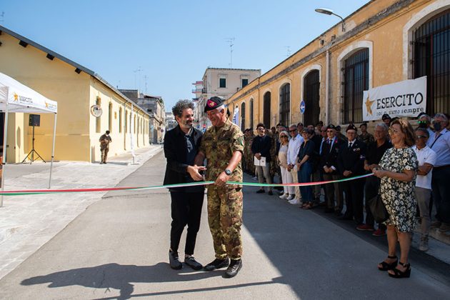 Riaperta via XXIV Maggio, l’Esercito consegna al comune di Lecce le “Casermette Santa Rosa” - Corriere Salentino
