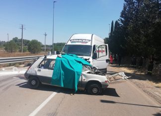 Ancora sangue sulle strade: schianto frontale tra auto e furgone, una vittima