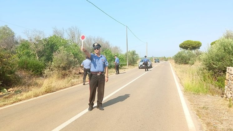Altra giovane vita spezzata sulle strade. Schianto contro albero, l'auto si ribalta: muore un ventenne - Corriere Salentino