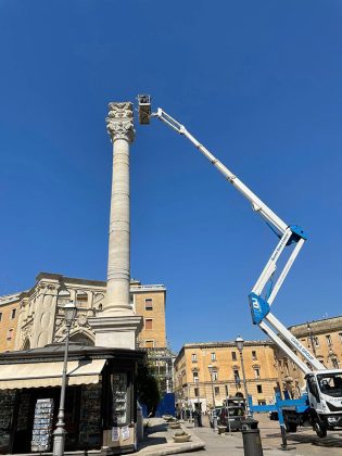 Copia statua di Sant'Oronzo: oggi sopralluogo dei tecnici sulla colonna - Corriere Salentino