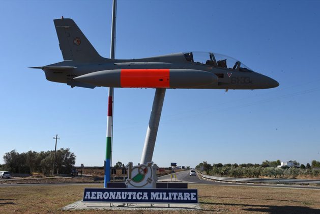 Inaugurato oggi il "Monumento all'Aviatore" - Corriere Salentino