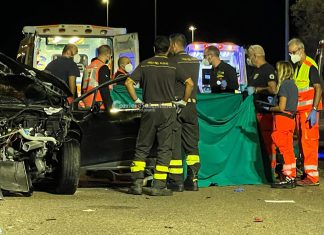 Tragico schianto sulla tangenziale: un uomo muore sul colpo. Due i feriti