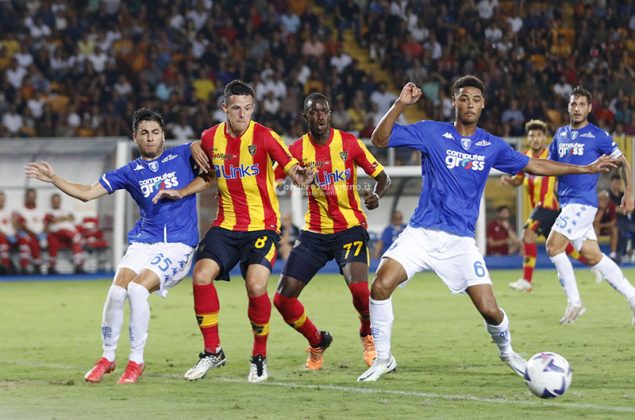 Il Lecce riacciuffa l’Empoli e prova in tutti i modi a vincere, ma il cuore non basta: 1 a 1 - Corriere Salentino