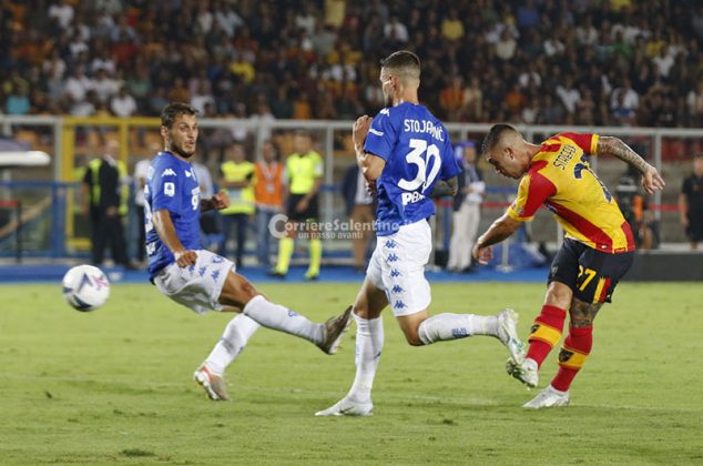 Il Lecce riacciuffa l’Empoli e prova in tutti i modi a vincere, ma il cuore non basta: 1 a 1 - Corriere Salentino