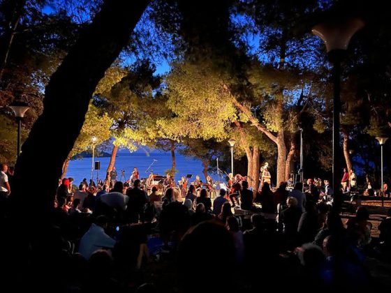 Grande successo per l’evento “Splendido”, concerto all’alba a Marina di Marittima - Corriere Salentino