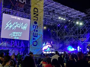 Sangiovanni: la “mia” Lecce che porta bene. Dal palco ai ragazzi: “Parlate dei vostri problemi” - Corriere Salentino