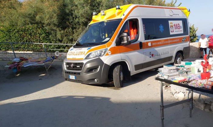 Altro dramma sulle coste salentine. Si accascia sulla spiaggia: muore una donna - Corriere Salentino