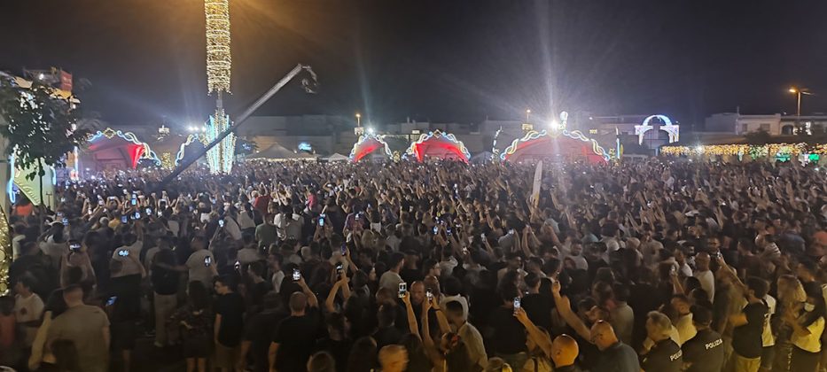 In migliaia per la prima serata di Birra e Sound 2022, oggi Officina Zoè e Skarlat - Corriere Salentino