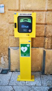Campi Salentina città cardio-protetta grazie a due nuovi defibrillatori pubblici - Corriere Salentino