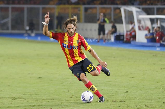 Il Lecce riacciuffa l’Empoli e prova in tutti i modi a vincere, ma il cuore non basta: 1 a 1 - Corriere Salentino