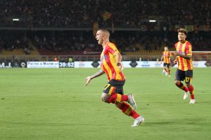 Il Lecce riacciuffa l’Empoli e prova in tutti i modi a vincere, ma il cuore non basta: 1 a 1 - Corriere Salentino