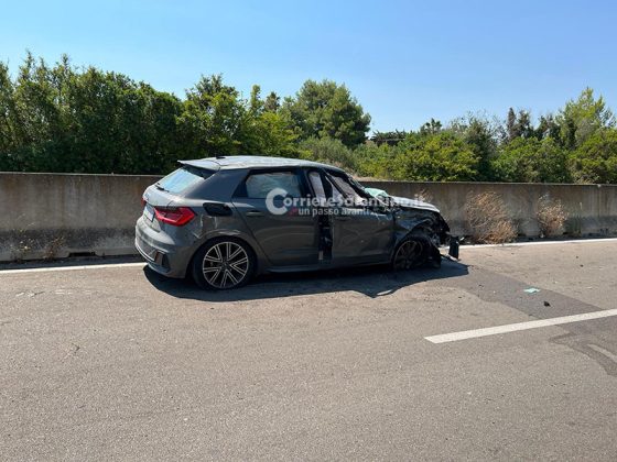 Urta il furgone a bordo strada e si ribalta: paura per un 24enne sulla Lecce-San Cataldo - Corriere Salentino