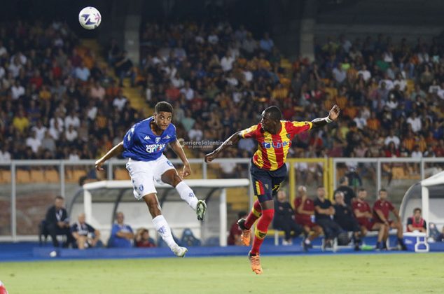 Il Lecce riacciuffa l’Empoli e prova in tutti i modi a vincere, ma il cuore non basta: 1 a 1 - Corriere Salentino