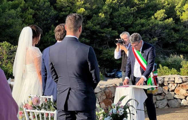 Primo matrimonio civile celebrato alla Guardiola - Corriere Salentino