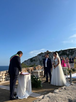 Primo matrimonio civile celebrato alla Guardiola - Corriere Salentino