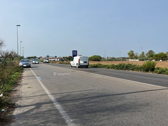 Violento impatto tra auto e bici: muore sul colpo anziano ciclista - Corriere Salentino