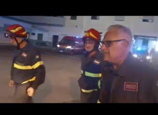 Il capoturno Turrisi saluta i vigili del fuoco dopo 38 anni. L’affettuoso omaggio dei colleghi