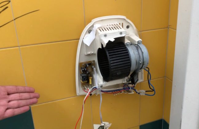 Capoccia: “Il pietoso degrado dei bagni pubblici. Così Lecce accoglie cittadini e turisti” - Corriere Salentino