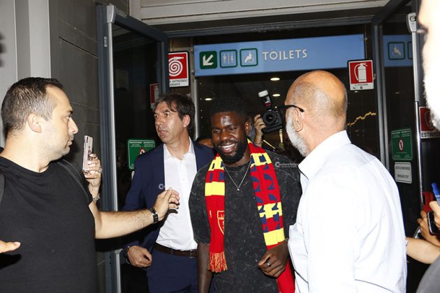 Lecce: Umtiti in lacrime davanti ai tifosi giallorossi - Corriere Salentino