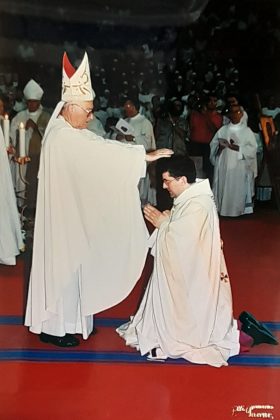 Giubileo dell'Arcivescovo Michele Seccia, al via domani gli eventi per celebrare il XXV anniversario dell'ordinazione episcopale - Corriere Salentino