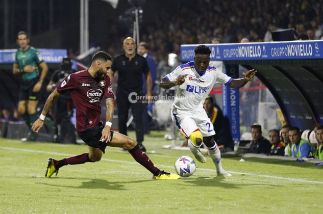 Il Lecce sbanca l’Arechi con una “magia” di Strefezza: tre punti d’oro per i giallorossi - Corriere Salentino