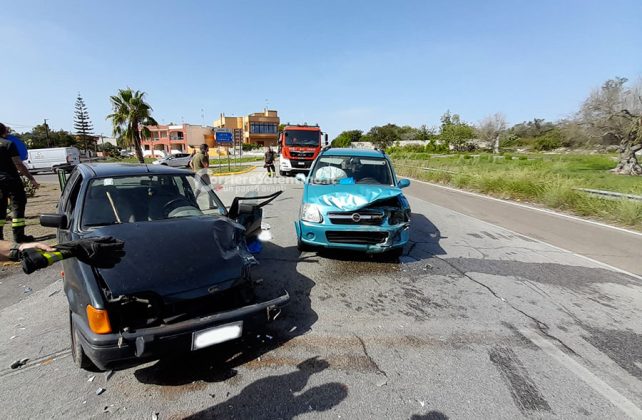 Schianto alle porte di Melendugno: un morto ed un ferito. All’origine del dramma un’invasione di corsia - Corriere Salentino