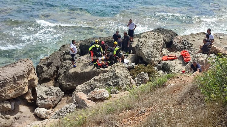 Cade sugli scogli e riporta traumi e fratture, turista tratto in salvo a Punta Ristola - Corriere Salentino