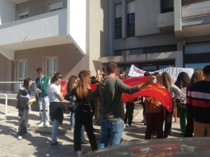“Un pasto al giorno", studenti in protesta. Tanti i problemi: non bastano i posti per seguire le lezioni - Corriere Salentino