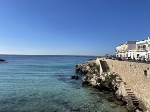 I salentini a mare tra ottobre e novembre: spiagge prese d’assalto anche questa domenica - Corriere Salentino