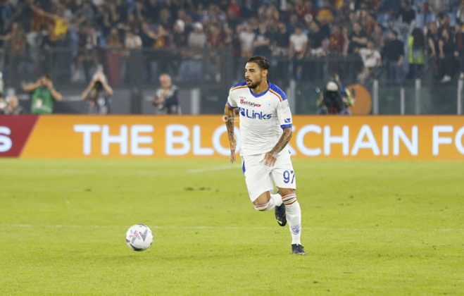 Lecce, all’Olimpico prova d’orgoglio, resta in 10 e va in gol con Strefezza, ma non basta - Corriere Salentino