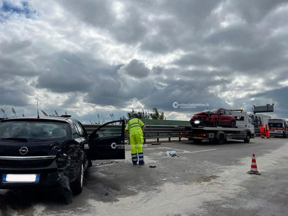Auto controsenso, altro frontale in tangenziale: due donne finiscono in ospedale - Corriere Salentino
