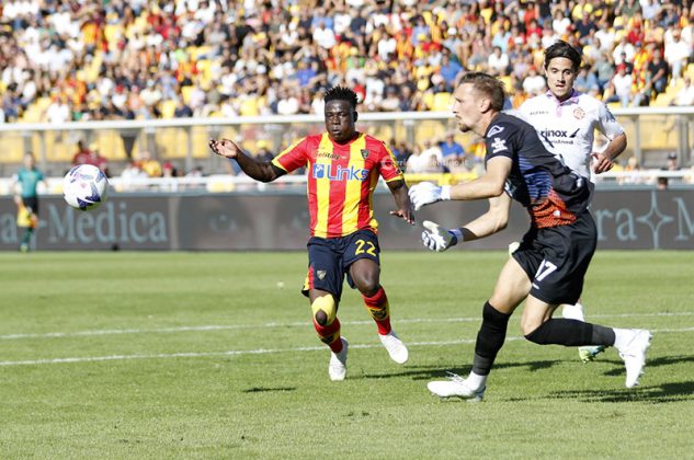Un Lecce sterile ottiene un pari sofferto, contro la Cremonese decidono due rigori - Corriere Salentino