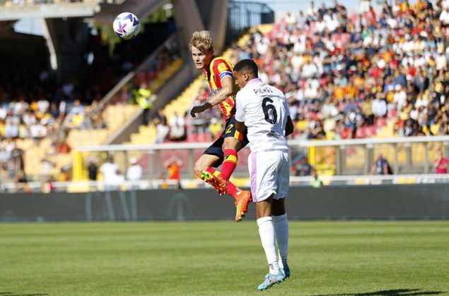 Un Lecce sterile ottiene un pari sofferto, contro la Cremonese decidono due rigori - Corriere Salentino