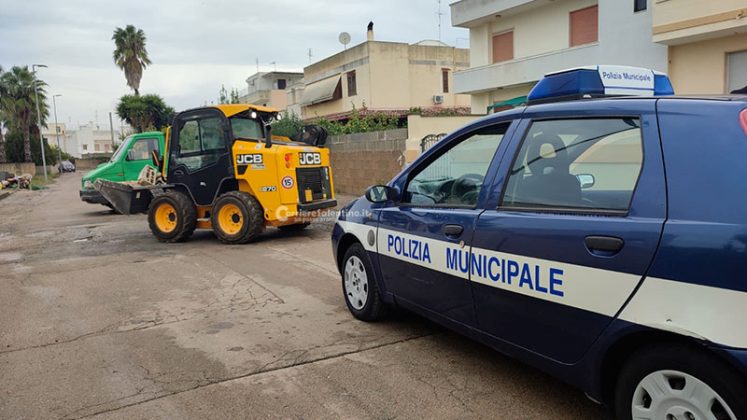 Maltempo, quasi 40 interventi in una sola notte: i vigili del fuoco chiedono aiuto ai colleghi di Taranto - Corriere Salentino