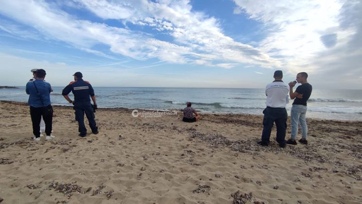 Si tuffa in mare e scompare nel nulla, scattano le ricerche: rintracciato a largo. Sospiro di sollievo per la famiglia - Corriere Salentino