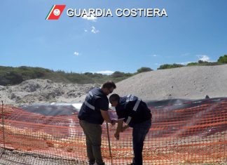 Abbandono incontrollato e gestione illecita di rifiuti: sequestro di un’area da 2mila metri quadri. Due denunce