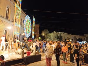 L’Arte illumina l’Arte: le luminarie salentine raccontano la storia dei territori - Corriere Salentino