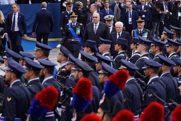 Emiliano alle Celebrazioni per il giorno dell'Unità nazionale e la Festa delle Forze Armate con il Presidente Mattarella - Corriere Salentino