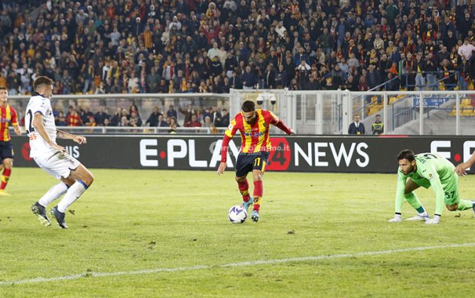 Al Via del Mare il miglior Lecce dell’anno batte l’Atalanta 2 a 1. Baschirotto segna e prenota la Nazionale - Corriere Salentino