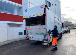 Servizio di lavacassonetti: arriva la notifica via wapp a amministratori ed esercenti