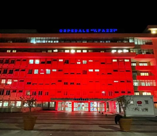Auto si ribalta e va fuori strada all’alba e i due occupanti finiscono in ospedale